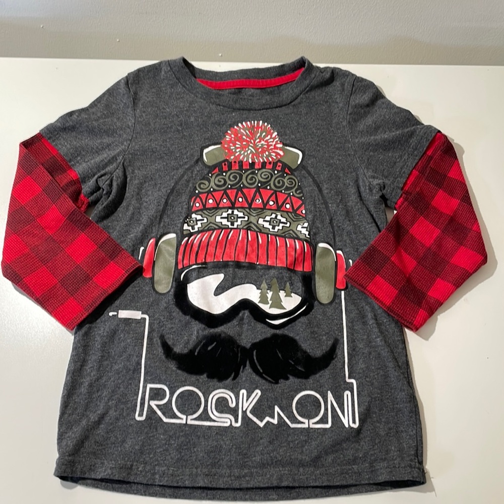 Epic Threads Longsleeve Shirt with thermal sleeves.  Boys Size 6.